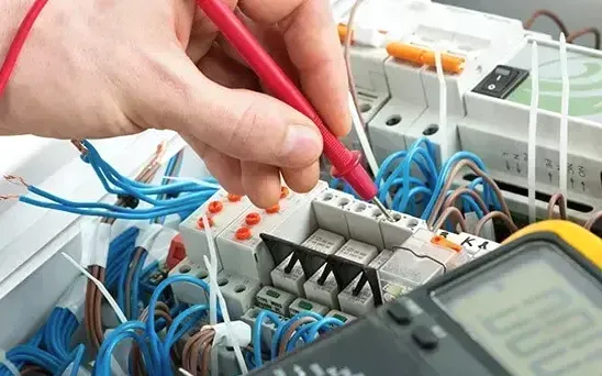 Professional electrician in Ponders End